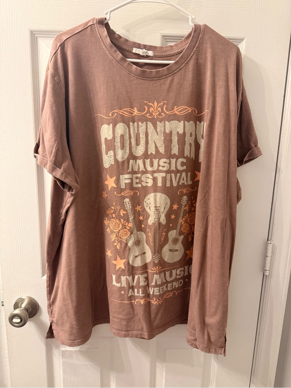 Maurices mauve-brown graphic tee with peach print